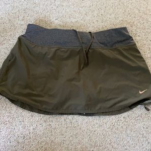 Nike skirt with spandex